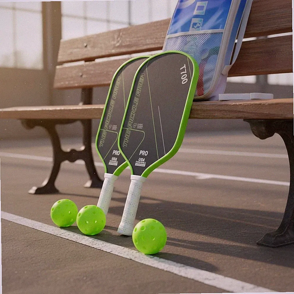 Carbonfaser Pickleball Schläger inklusive Kantenschutz für Indoor
