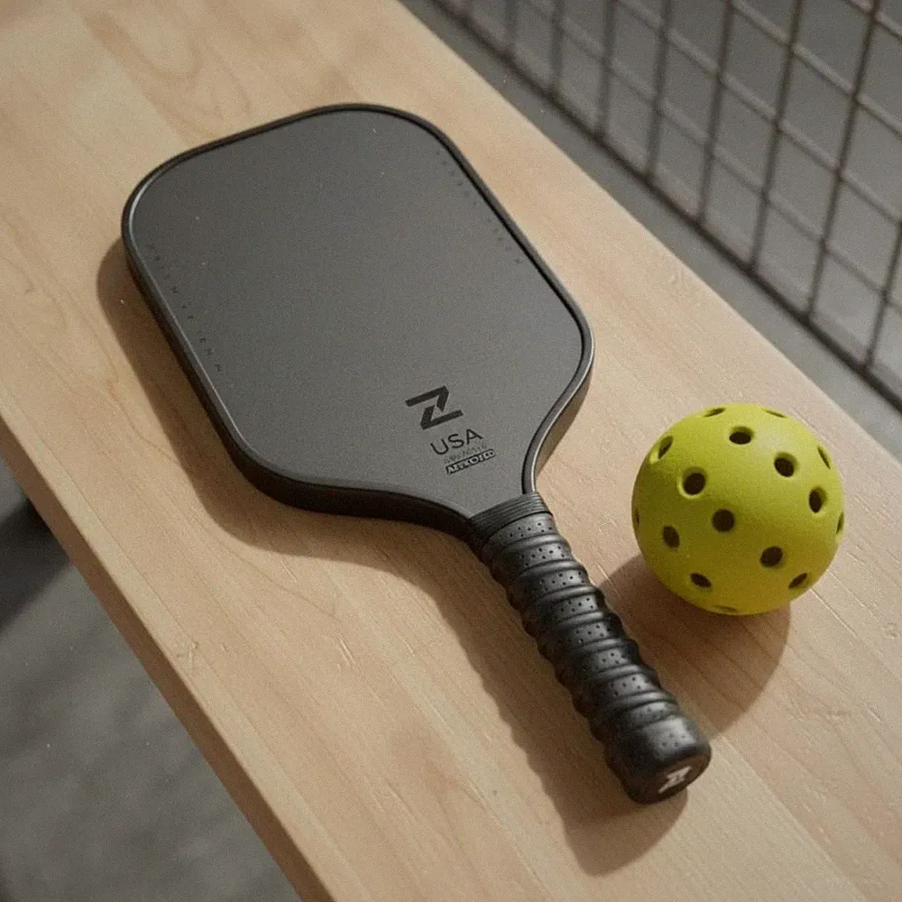 thermogeformter Pickleball-Schläger 16 mm dick Carbonfaser-Paddle für Training