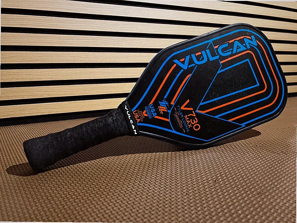 Vulcan Pro Pickleball Paddle Tyler-Loong-Signature V730max - TUNIER-Setup